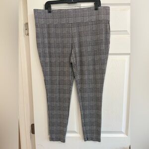 Tahari women's trousers capri length gray black size XL